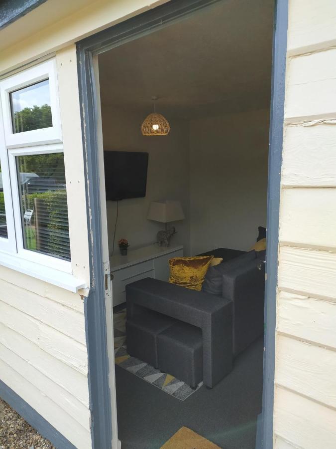 Апартаменты Garden Flat At The Infamous Piltdown Man Pub Fletching Экстерьер фото